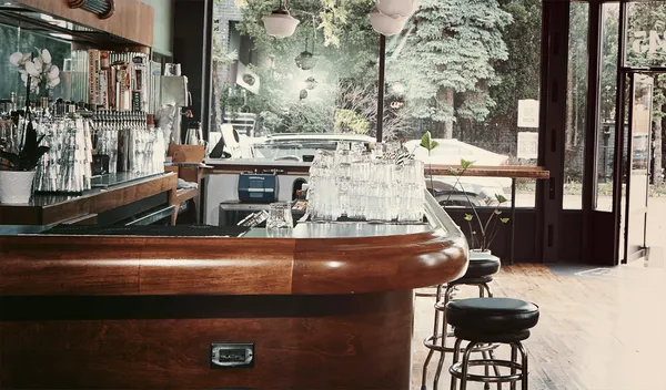 The Leavitt Street Inn & Tavern — American restaurant in Chicago
