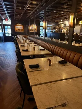 The Lick At 10 Windermere — Steakhouse restaurant in Charleston