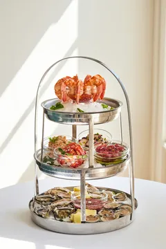 The Maidstone — Mediterranean Italian restaurant in Hamptons