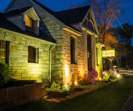 The Quarry Hingham — American restaurant in Boston