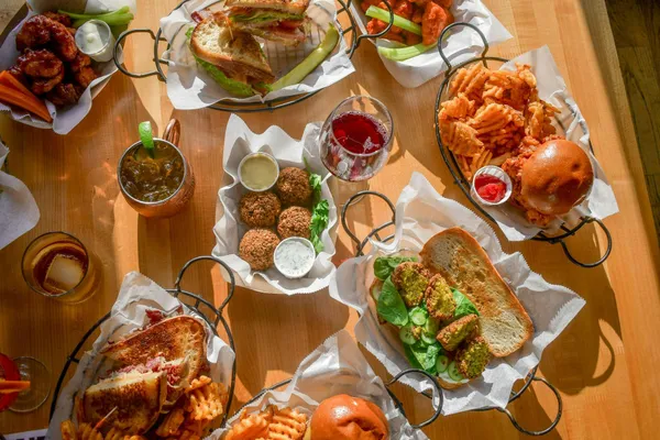 The River Kitchen & Bar - Chicago — Restaurant restaurant in Chicago