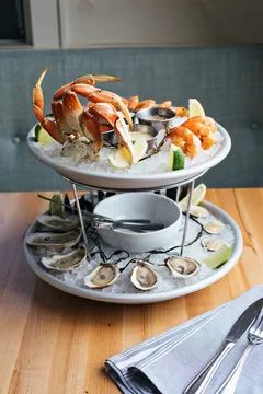 The Royal Tern — American restaurant in Charleston
