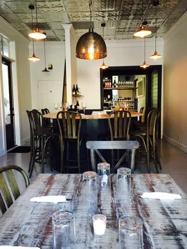 The Shellmore — American restaurant in Charleston