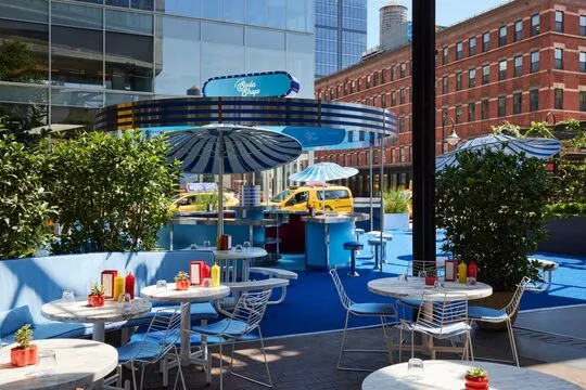 The Standard Plaza — American restaurant in New York
