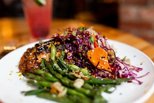 The Urban Tap - Shadyside — Gastropub restaurant in Pittsburgh