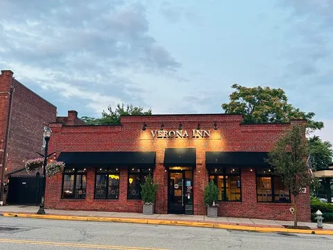 The Verona Inn — American restaurant in Verona