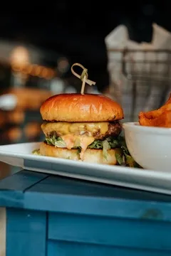 The Woodbury — Bistro restaurant in Columbus