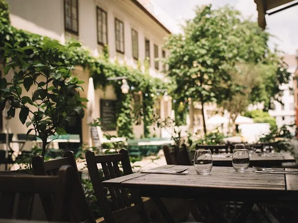 TIAN Bistro am Spittelberg — Vegetarian restaurant in Wien