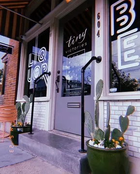 Tiny Victories — Cocktail Bar restaurant in Dallas