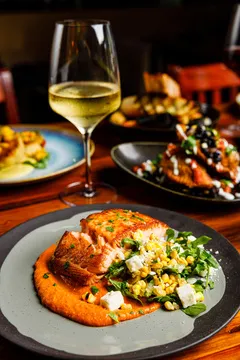 Tombo Grille — American restaurant in Columbia