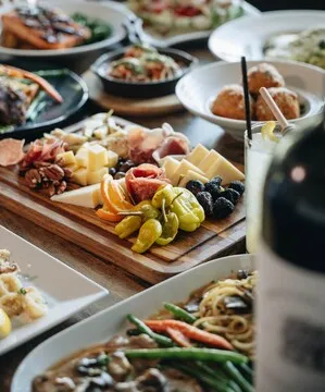 Tommy V's Urban Kitchen and Bar Scottsdale — Italian American restaurant in Scottsdale