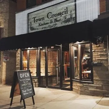 Town Council Kitchen & Bar — American restaurant in Neenah