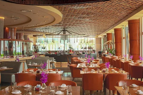 Town Restaurant (The Fullerton Hotel) — International, Buffet restaurant in Singapore