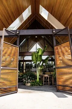 Traveler's Table — International restaurant in Houston