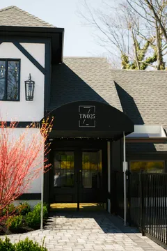Two25 Restaurant — Italian restaurant in Locust Valley
