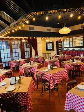 Uncle Bacala's — Italian restaurant in Garden City
