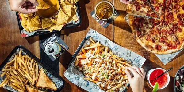 Uptown Social — American restaurant in Charleston