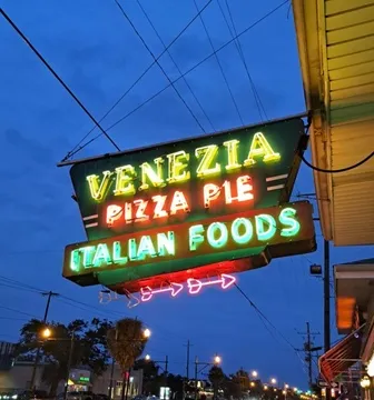 Venezia Restaurant — Italian & Pizza restaurant in New Orleans