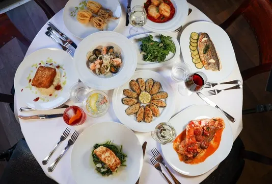 Vette Dining at Calabria — Italian restaurant in Livingston