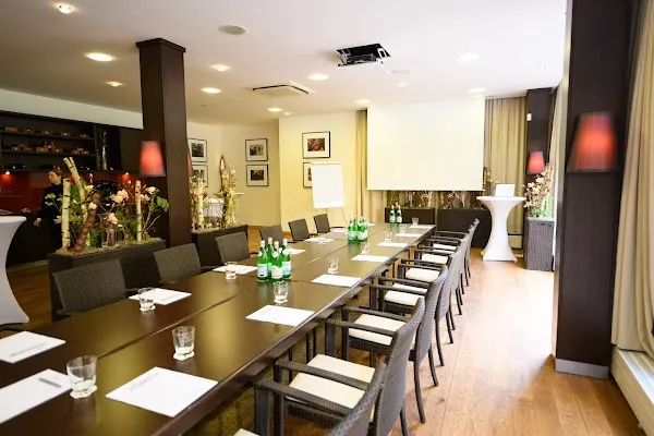 Villa im Tal — International restaurant in Wiesbaden