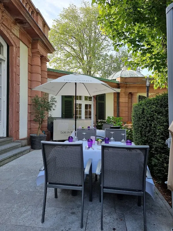 Villa Merton — International restaurant in Frankfurt am Main