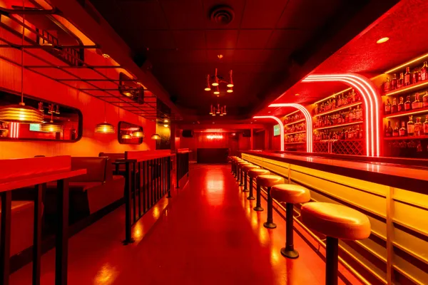 Vinyl Room — Bar restaurant in Burlingame