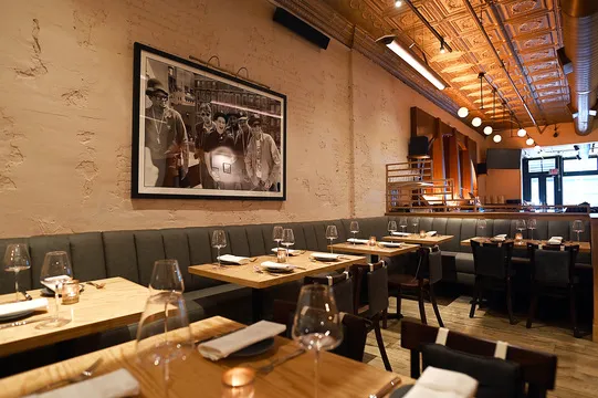 Vinyl Steakhouse — Steakhouse restaurant in New York