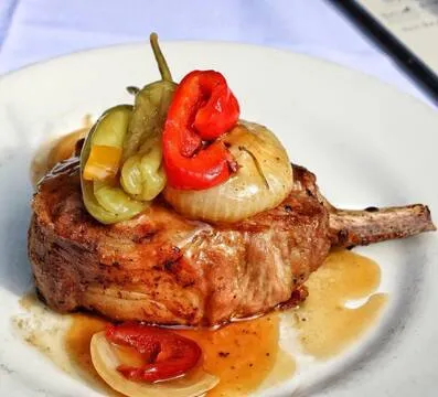 Vittorio’s Italian Steakhouse — Italian Steakhouse restaurant in Amityville