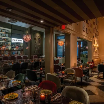 Viva La Mamma — Italian & Pizza restaurant in Los Angeles