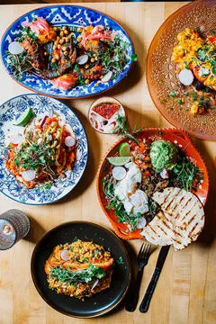 Waterdog Kitchen & Bar — American restaurant in Warren