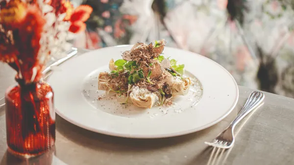 Willett's — Brunch, European, Sunday Roast restaurant in London