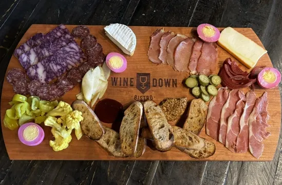 Wine Down Neighborhood Bistro — New American restaurant in Ooltewah
