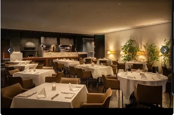 XEX WEST — Sushi restaurant in Osaka