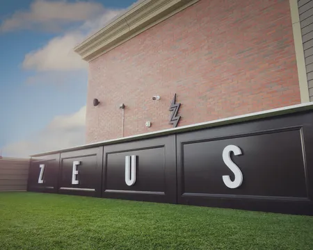 Zeus Brewing Company — American restaurant in Poughkeepsie