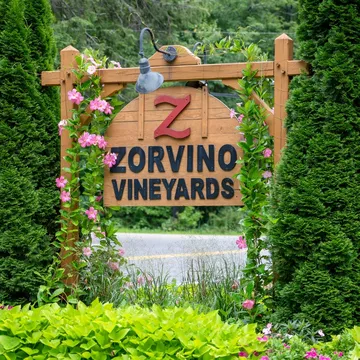 Zorvino Vineyards — American restaurant in Sandown